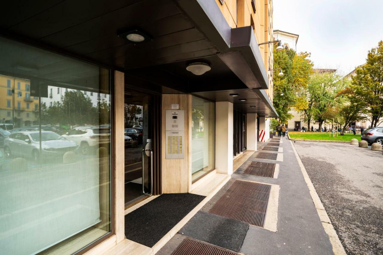 Santo Stefano Luxury Apartment Milano Eksteriør billede