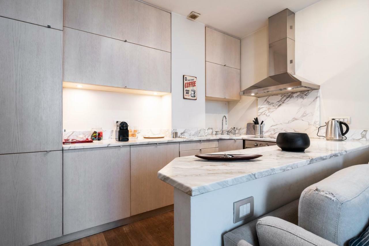 Santo Stefano Luxury Apartment Milano Eksteriør billede